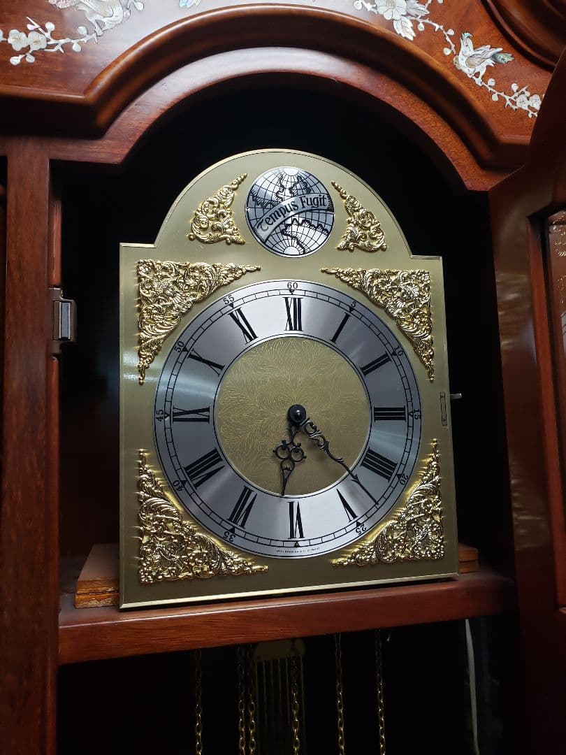 tempus fugit ホールクロック　柱時計