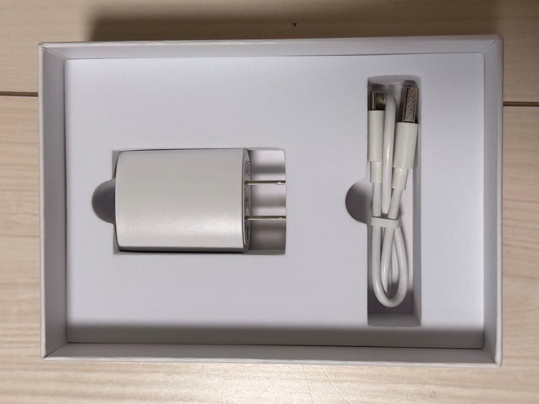 海外でも使える！MR1 リチャージルーター 4G フィルム、ケース付　ギガセット