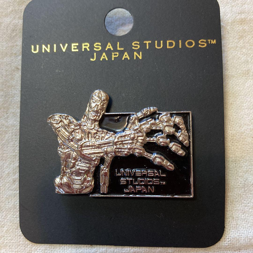 ピン　バッジ　ターミネーター　USJ 新品未使用　シュワ　サイバーダイン