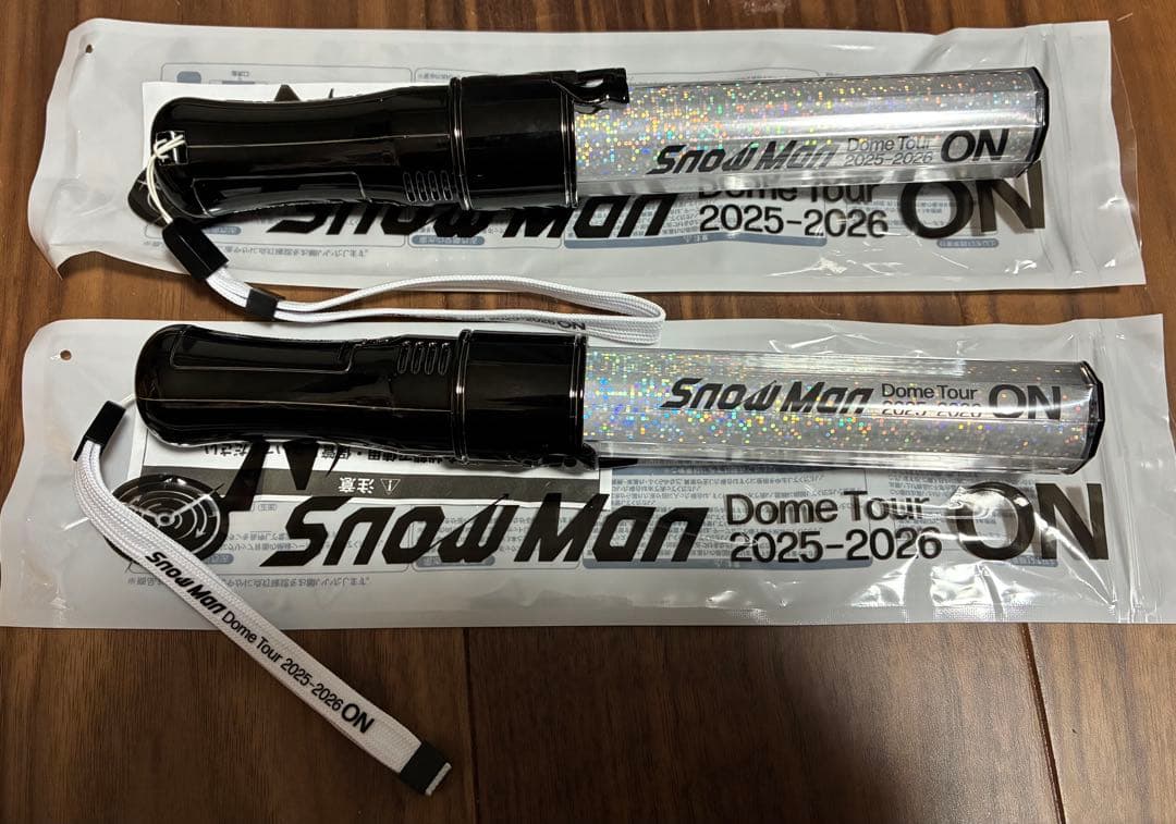 Man ON ペンライト　うちわ　銀テープ