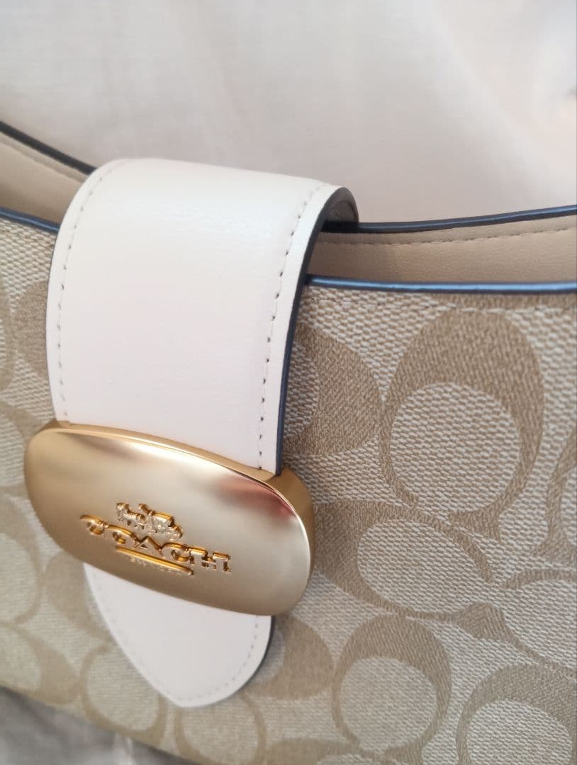 COACH　極美品　ワンショルダー　シグネチャー　CP005