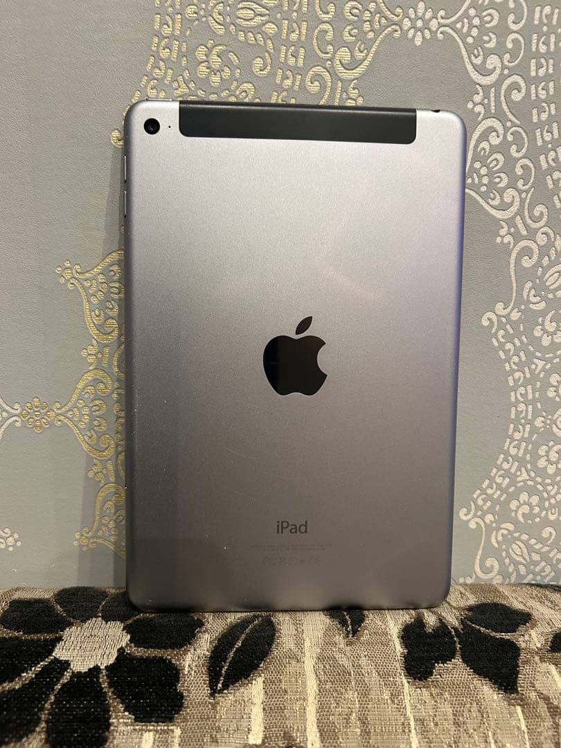 『値下げ』iPad Mini 4 128GB セルラー4世代