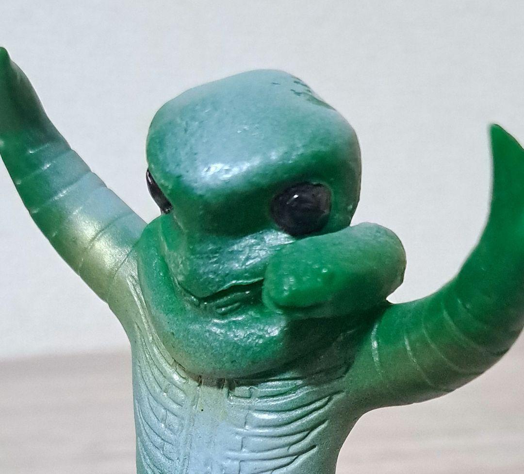 ソフビ　ウミヘビ男　海蛇男　仮面ライダー　怪人　ポピー　ミニサイズ