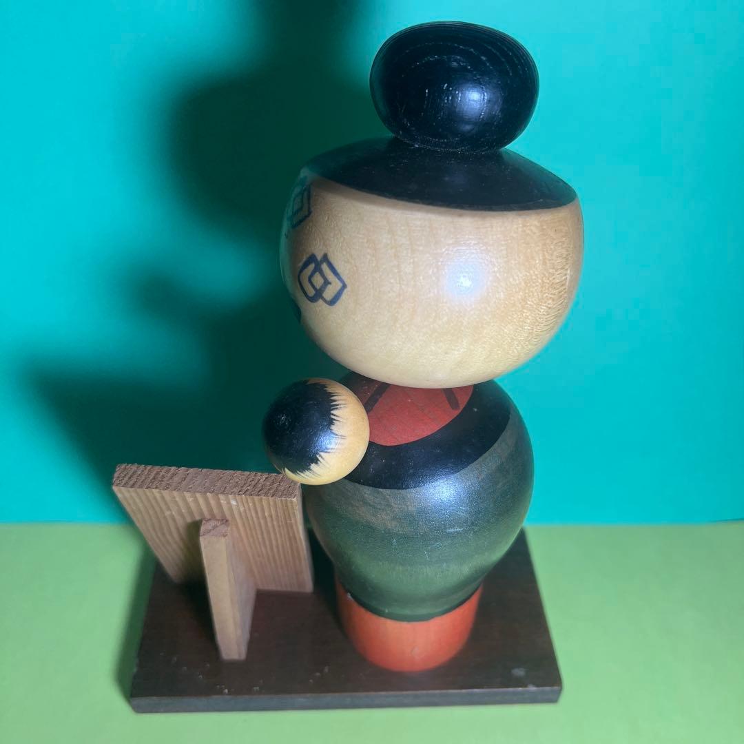 創作こけし　宮下はじめ作、おしん子守唄　台座、名称板付き