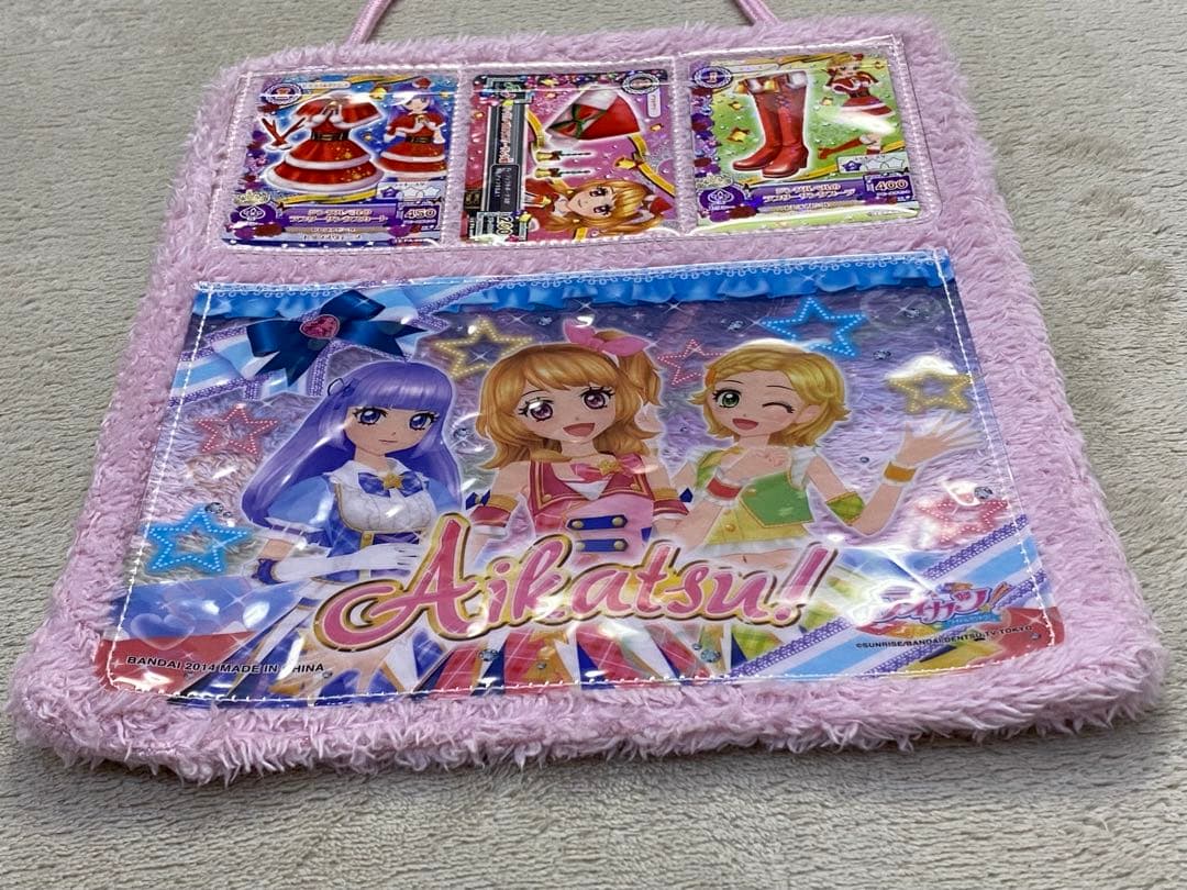 希少　アイカツ　ジングルベルのラブリーサンタ　クリスマスセット　パジャマ　あかり