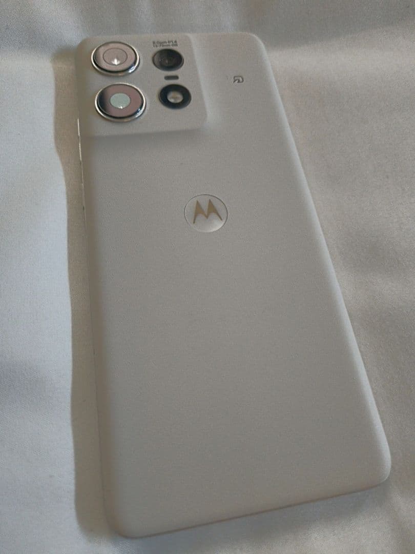 Motorola edge50s PRO スマートフォン　バニラホワイト　美品