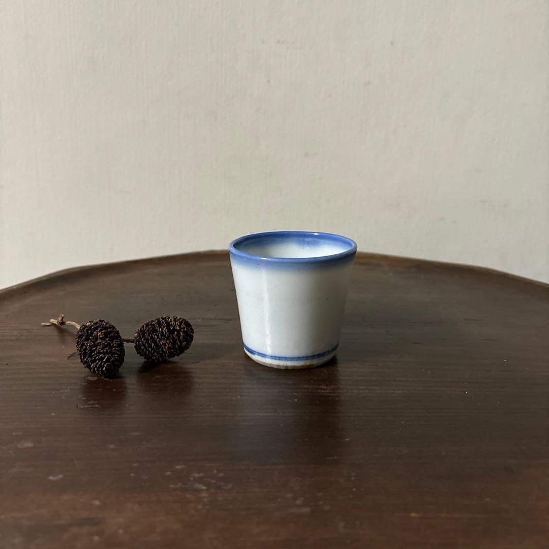 モダン輪線文猪口　1点④ぐい呑み　筒盃　蕎麦猪口　伊万里　瀬戸　染付　検李朝酒器