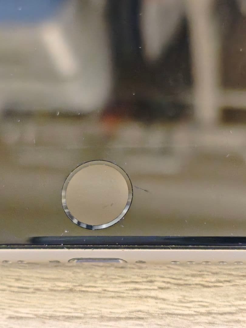 Apple iPhone SE (第3世代) 256GB スターライト