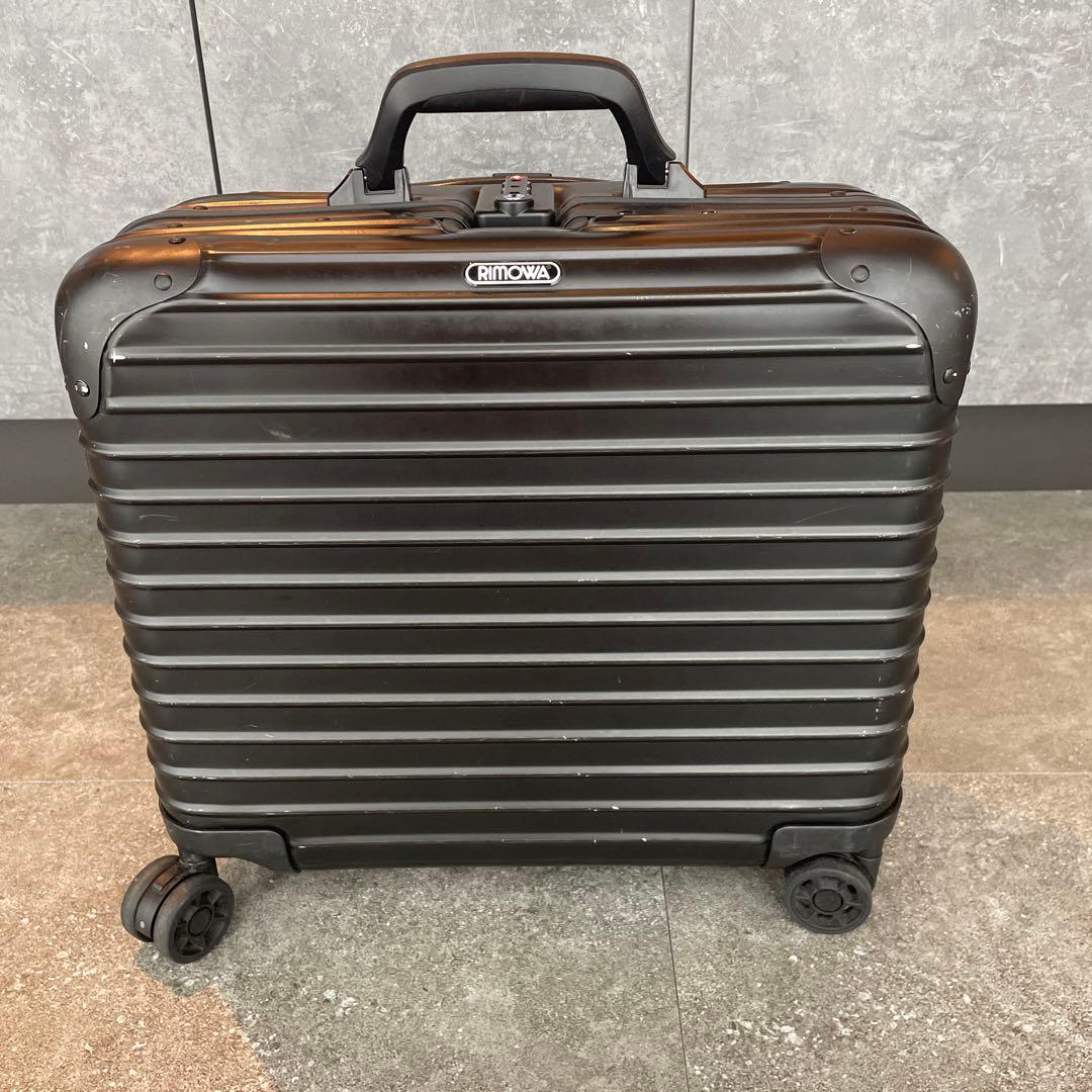 RIMOWA トパーズ　32L ブラック キャリーケース 小型