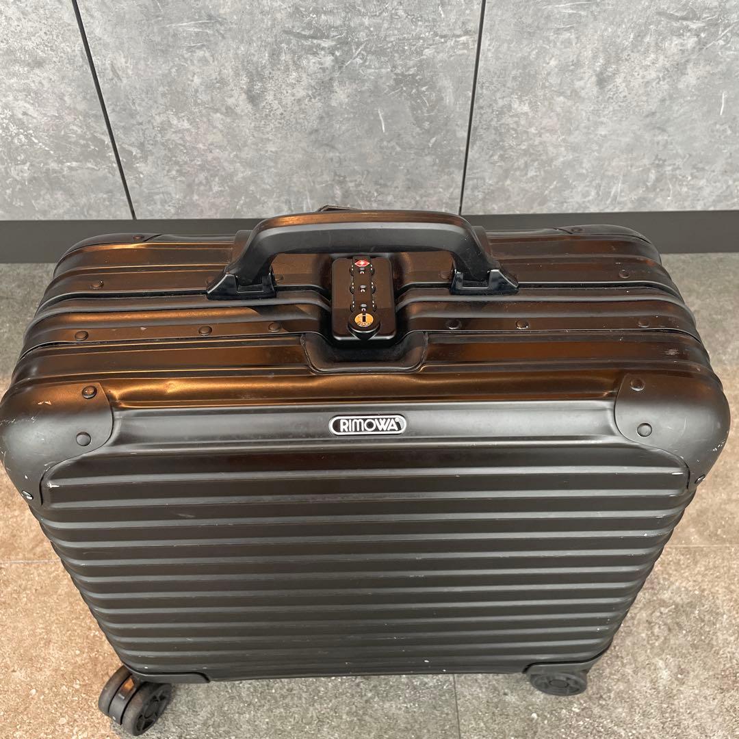 RIMOWA トパーズ　32L ブラック キャリーケース 小型