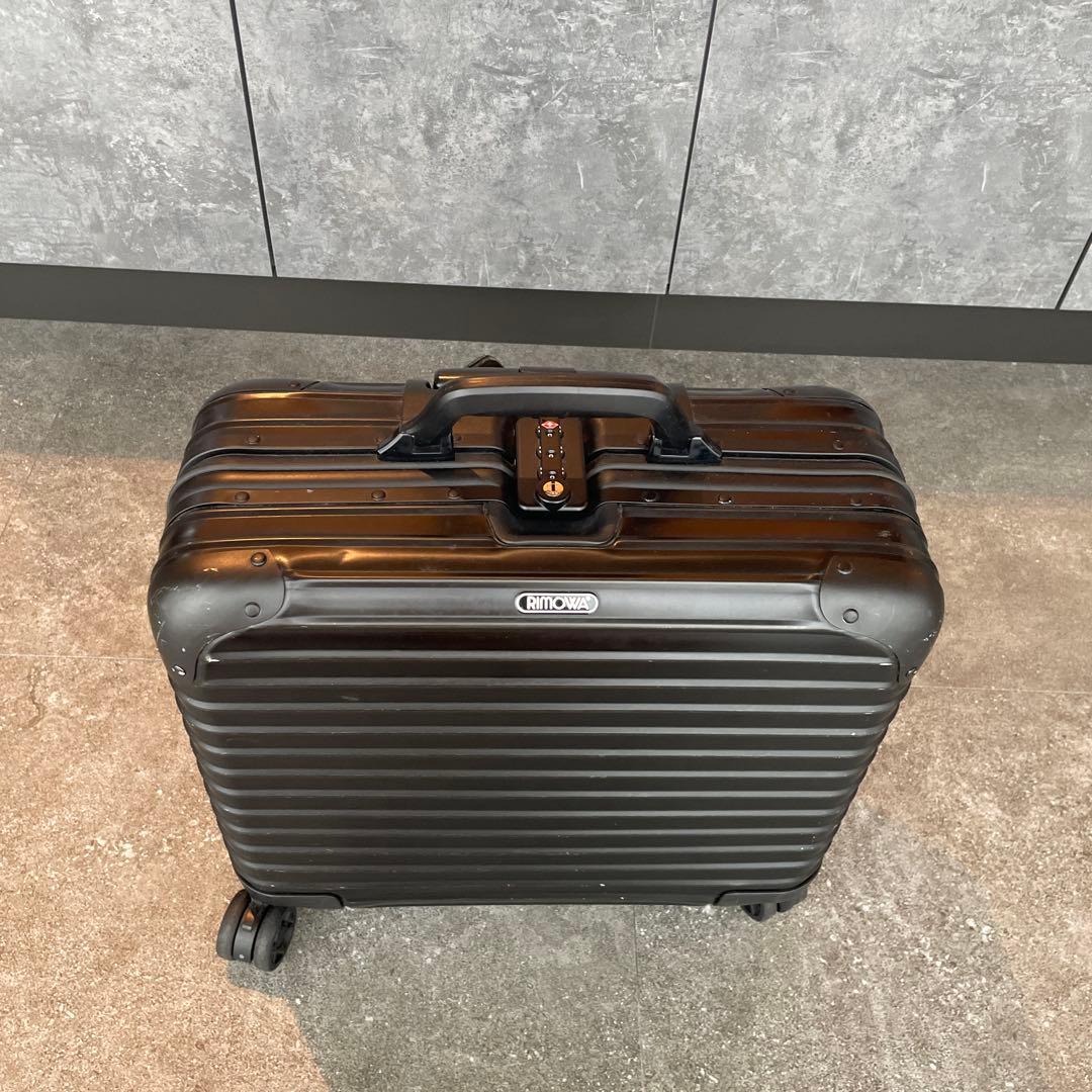 RIMOWA トパーズ　32L ブラック キャリーケース 小型