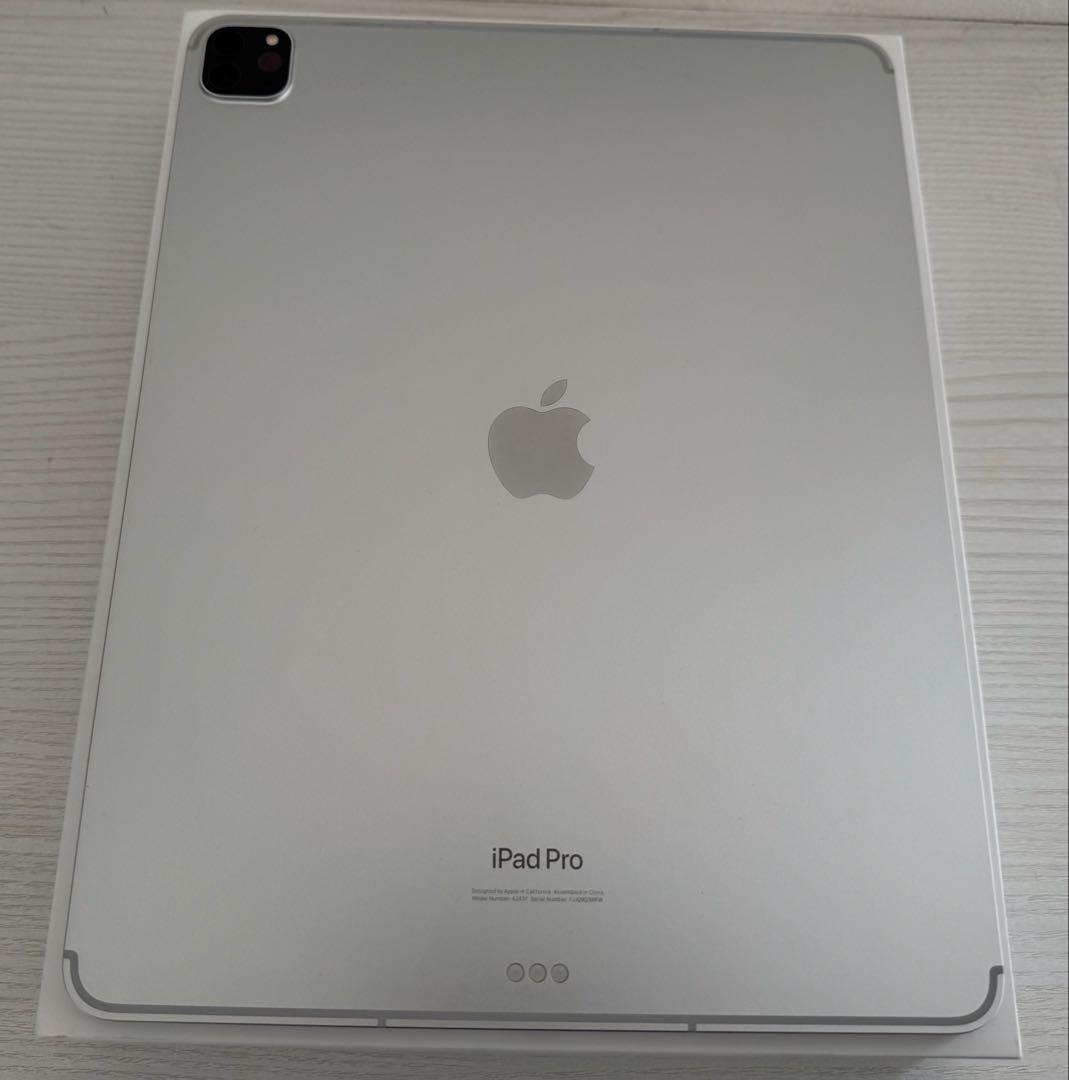 iPad Pro 12.9インチ第6世代Wi-Fi +Cellular 1TB