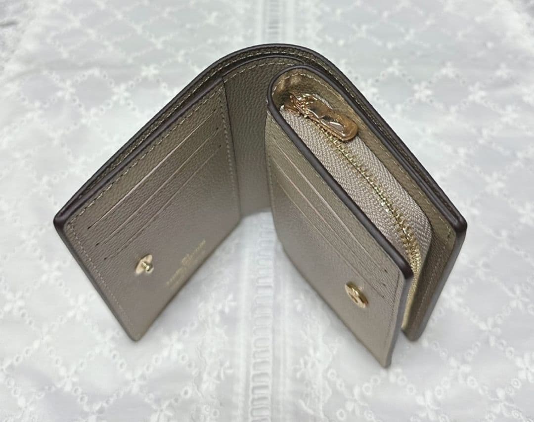 二つ折り財布 ベージュＬVノベルティ新品