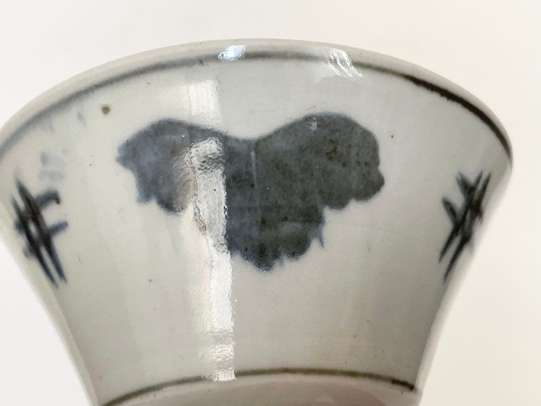 骨董　アンティーク　古伊万里　こんにゃく印判　井桁文様　蓋茶碗　初期伊万里　民藝