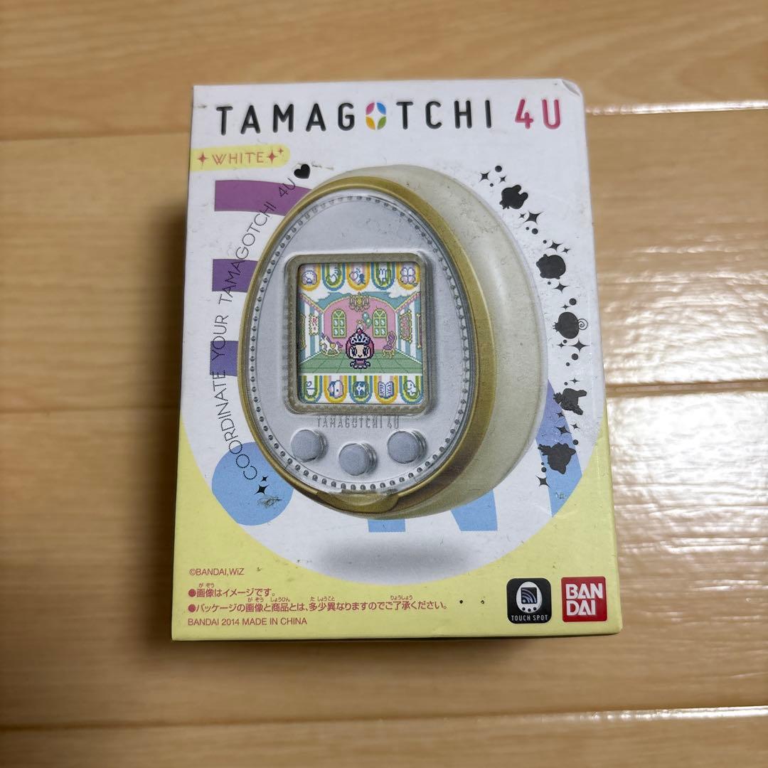 tamagotchi 4u white 新品　未開封