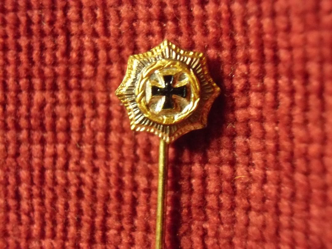 ＢＷドイツ軍/連邦軍＊１９５７年制定＊ドイツ十字章金章ミニチュアピン（実物）