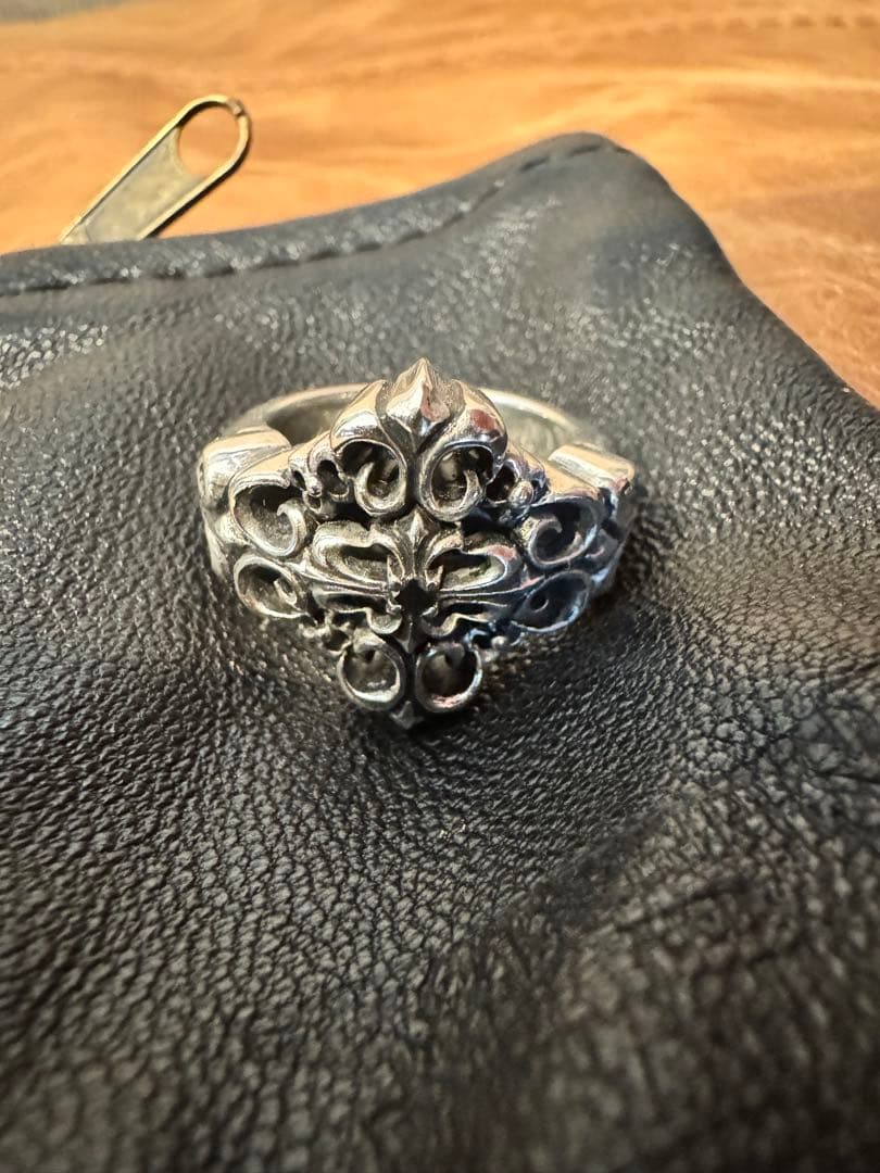 LEATHERS AND TREASURES レザーズアンドトレジャーズ