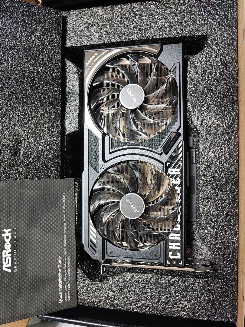 [美品]Radeon RX 9060 XT 16gb Challenger