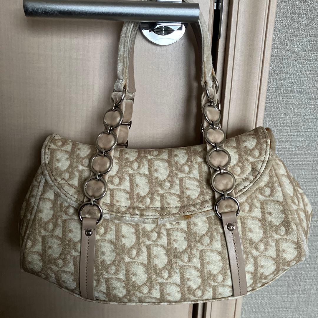 DIOR ロマンティック