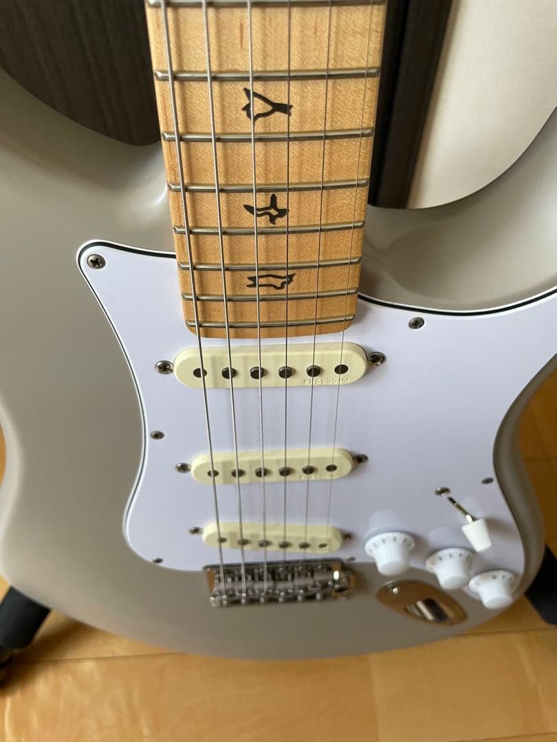 【ほぼ新品】PRSシルバースカイmocsand Satin（USA製）