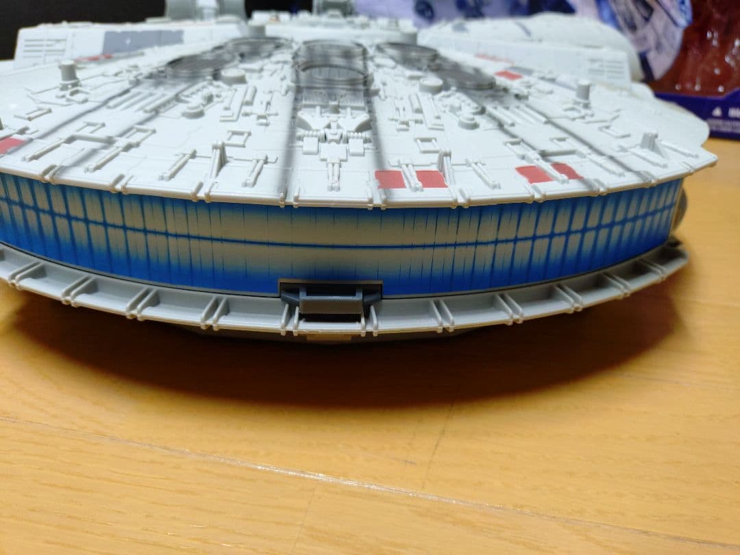 ミレニアム　ファルコン　ラージビークル　ベーシックフィギュア　フォースの覚醒