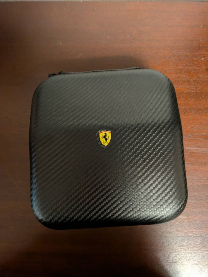 フェラーリ ヘッドホン