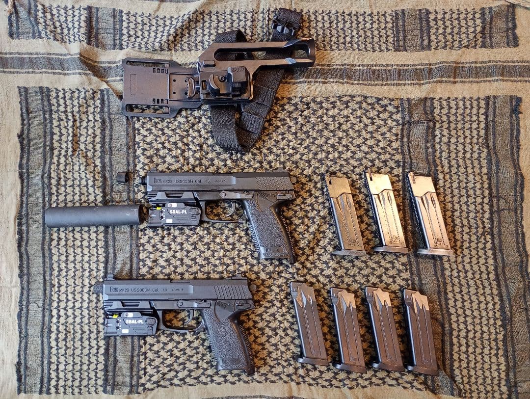 東京マルイsocom mk23 +マガジン、ホルスター等