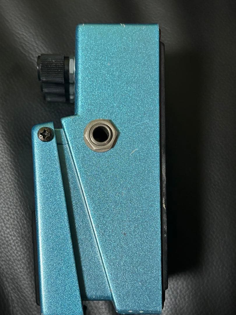 BOSSエフェクターＣＥ–3コーラス　日本製　銀ネジ使用　プロ愛用