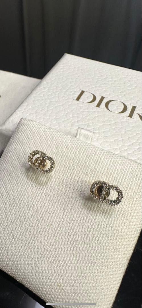 Dior Clair D Lune ピアス
