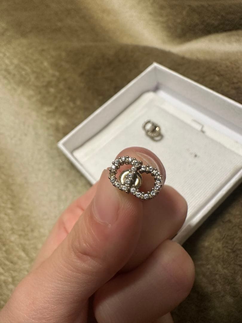 Dior Clair D Lune ピアス