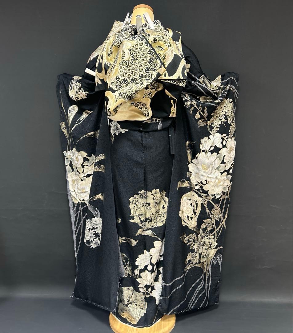 黒ラメ地牡丹や菊の上品な銀彩加工の振袖フルセット