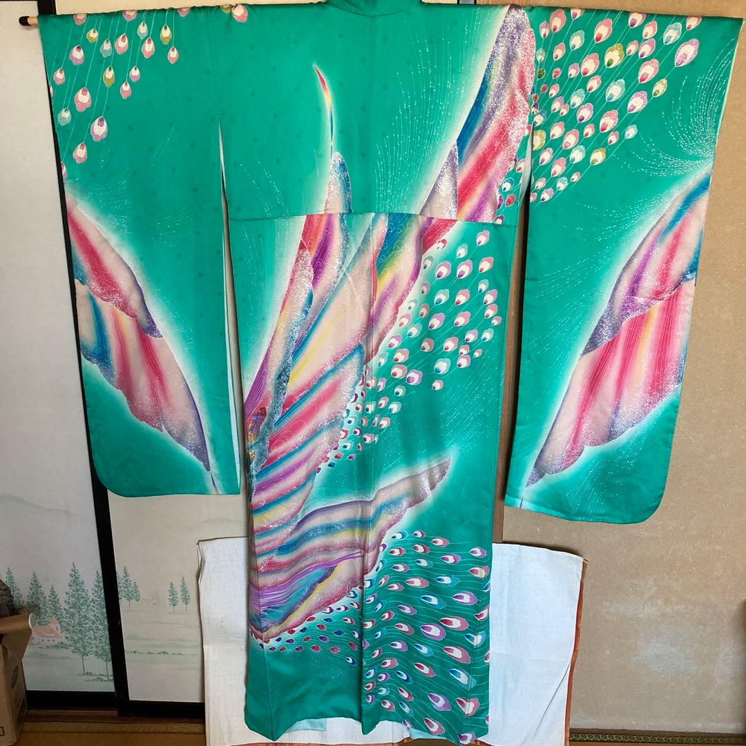 個性的な振袖、ギラ、￼ロッシュ