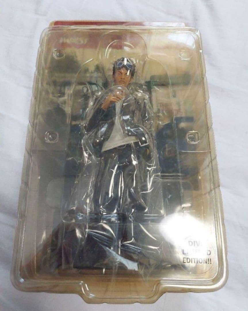 クローズワースト甲斐泰典、香月ゲン