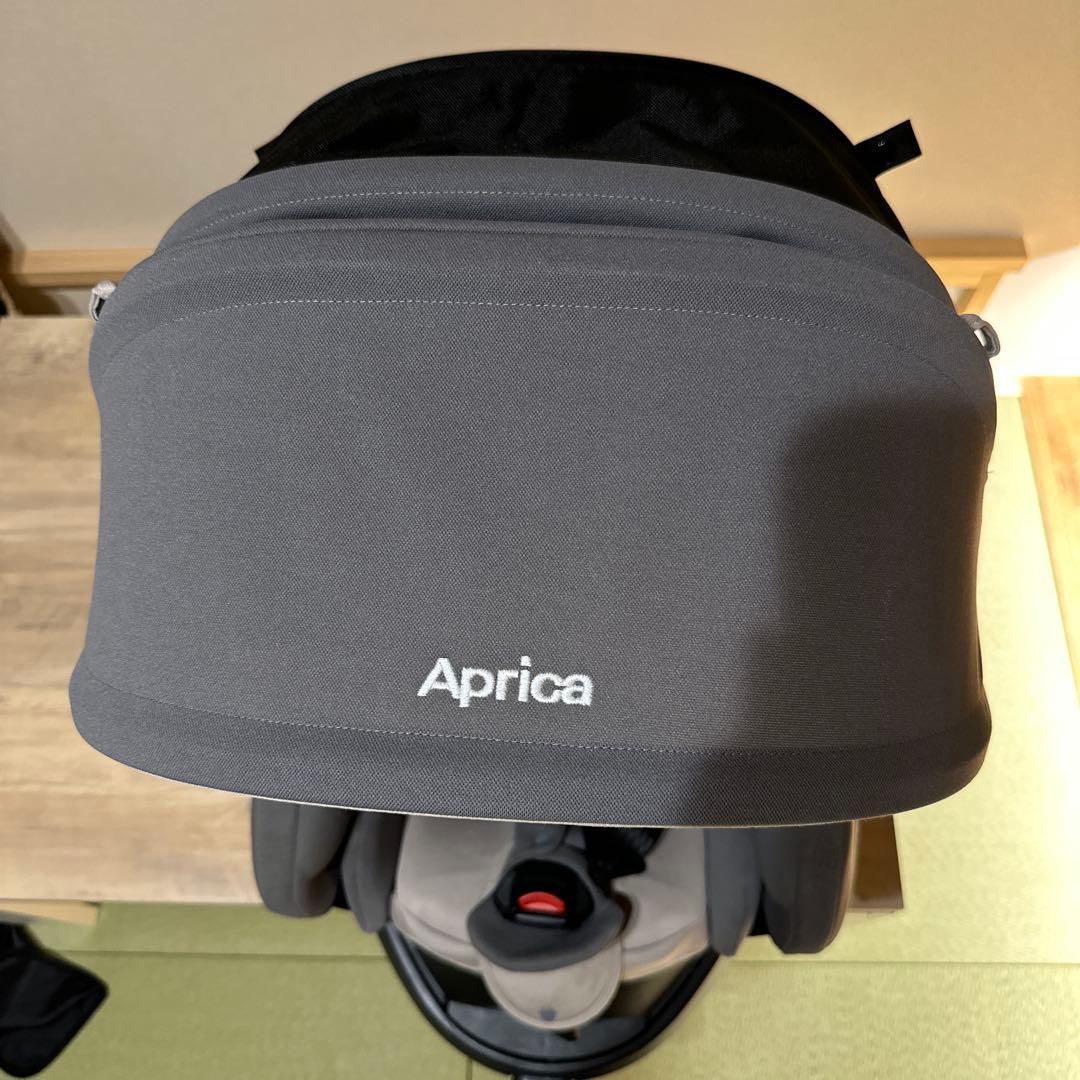 Aprica フラディア　ISOFIX セーフティー