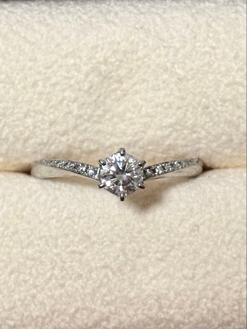 ダイヤの指輪　マリッジリング　プラチナダイヤモンド