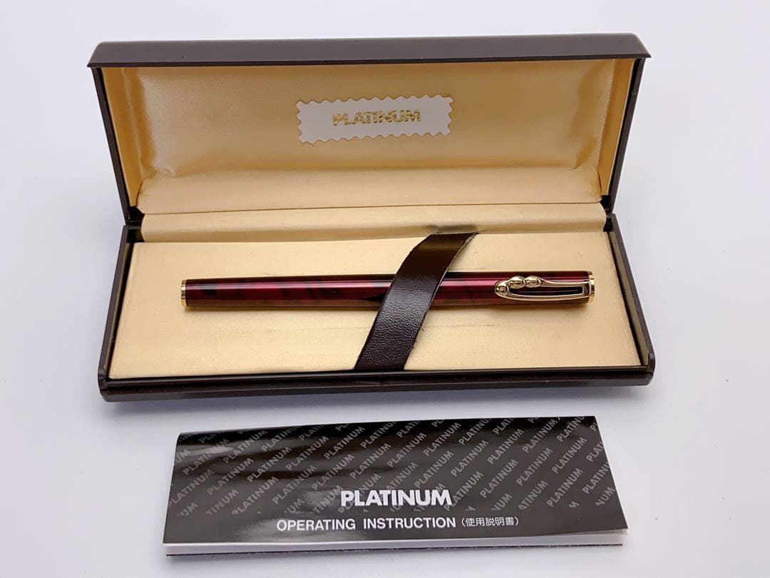 P022 極美品 PLATINUM プラチナ 万年筆 ペン先14K P 細