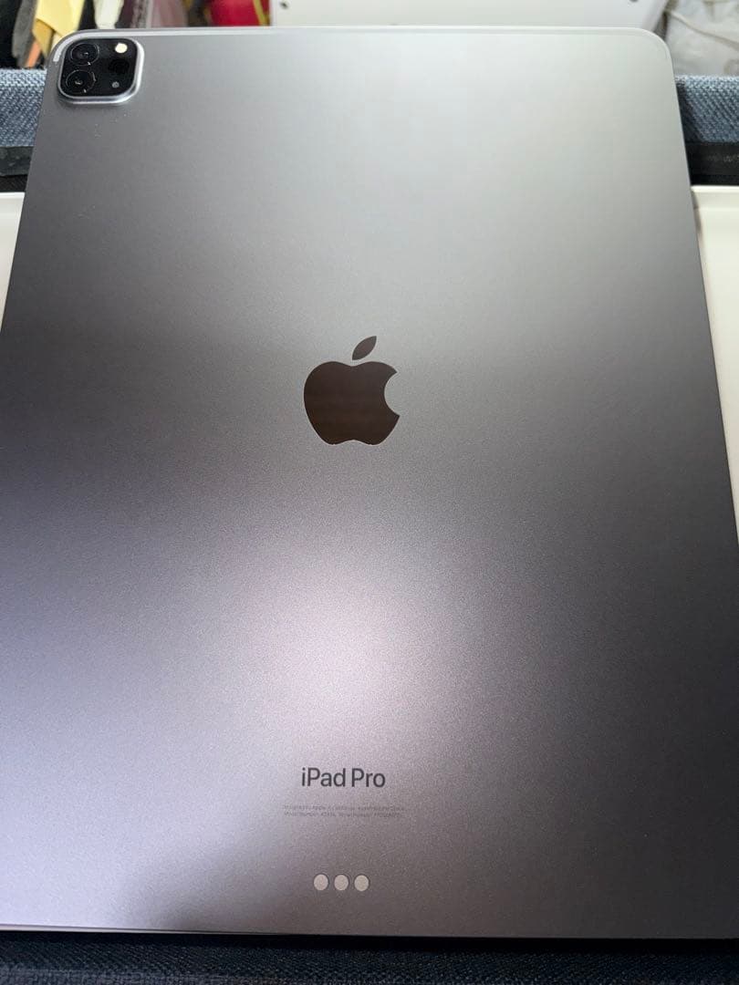 iPad Pro 12.9インチ 第6世代 512GB ほぼ未使用