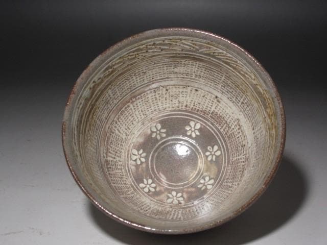 ☆　古三嶋茶碗　時雨　裏千家　十四代　淡々斎の花押がございます☆y604