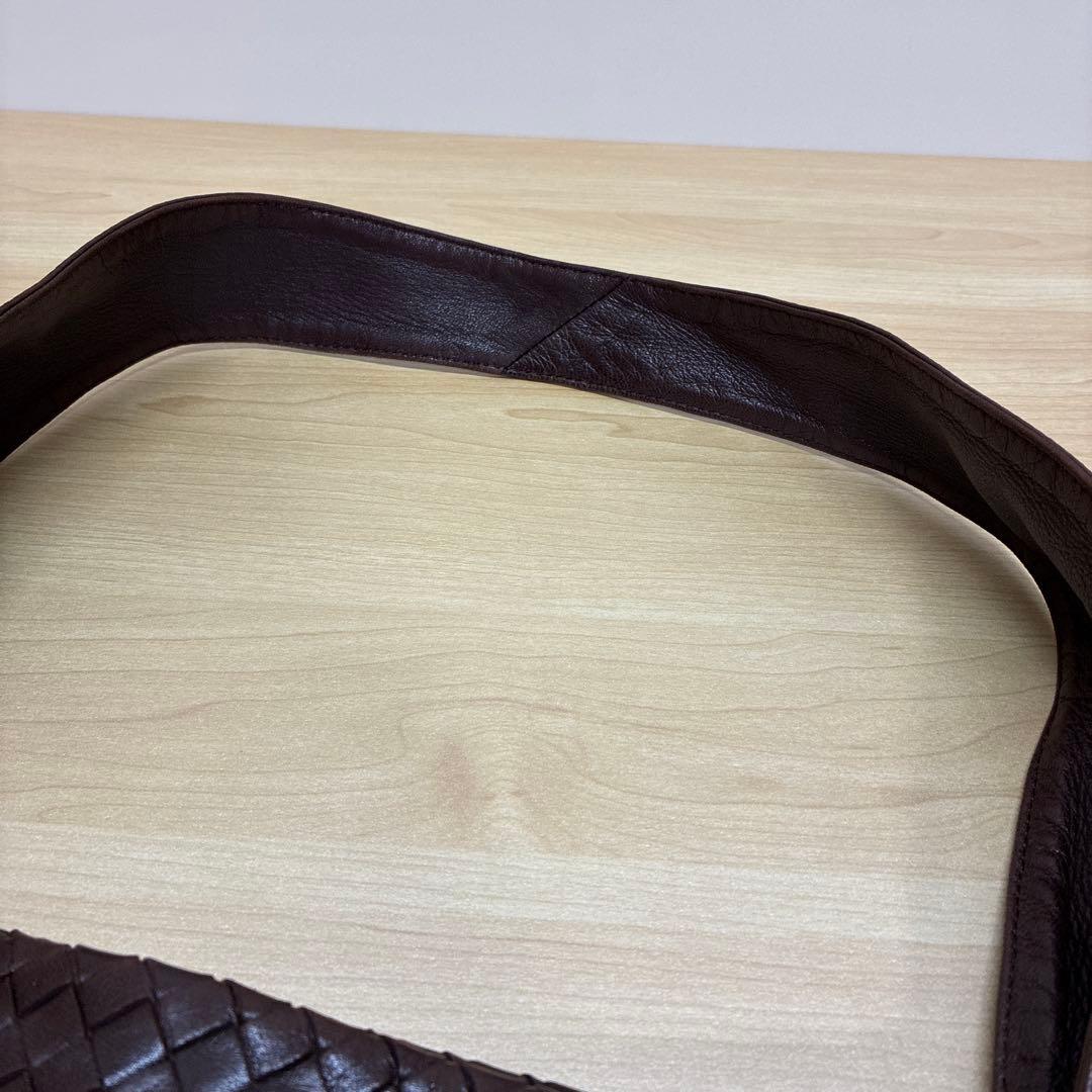 ボッテガヴェネタ　イントレチャート　ショルダーバッグ ワンショルダー　ブラウン