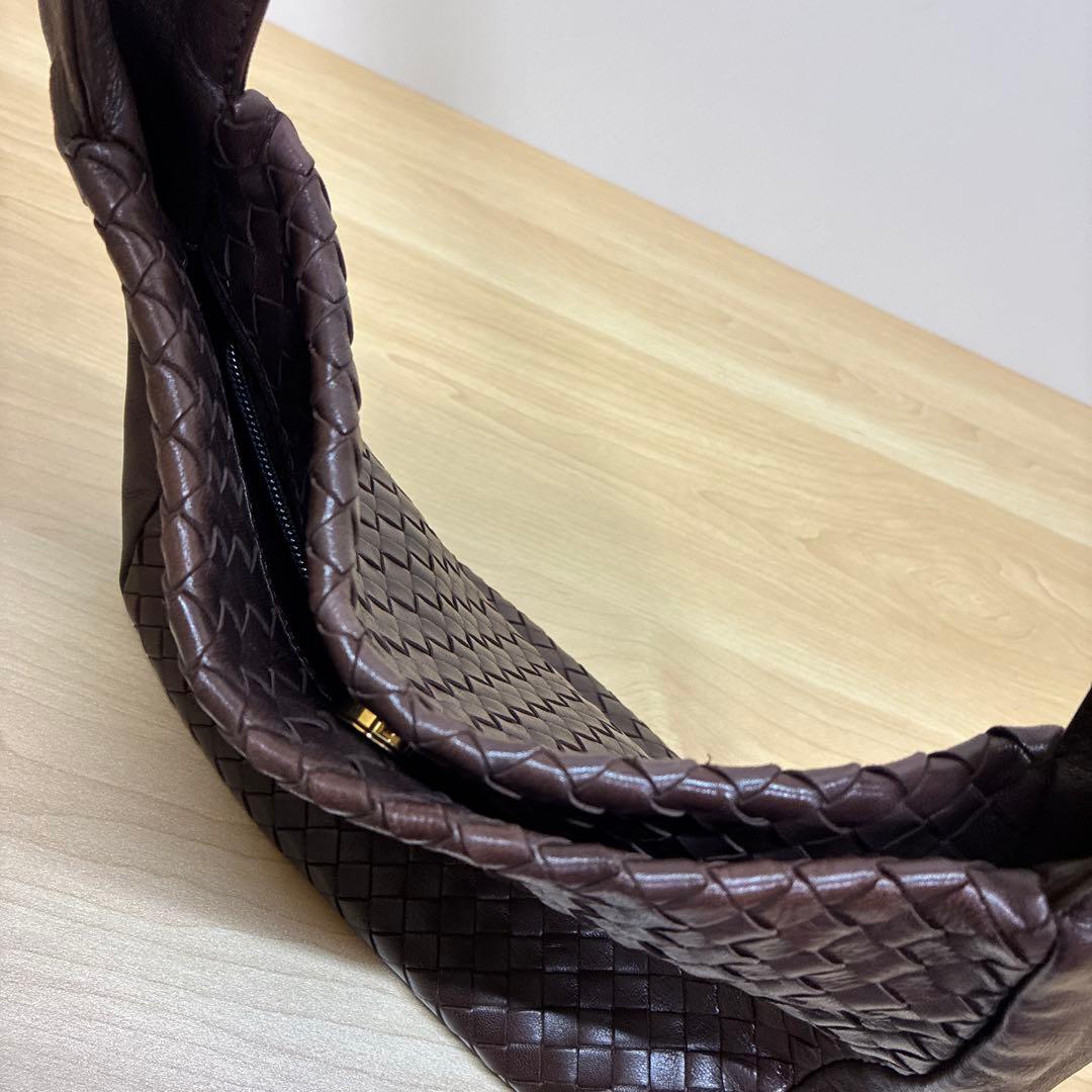 ボッテガヴェネタ　イントレチャート　ショルダーバッグ ワンショルダー　ブラウン