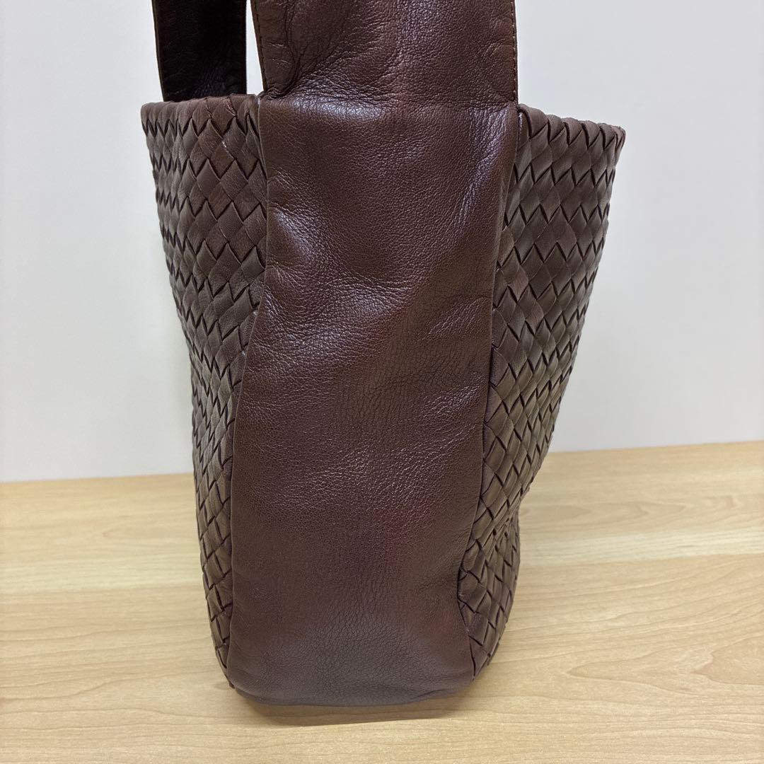 ボッテガヴェネタ　イントレチャート　ショルダーバッグ ワンショルダー　ブラウン