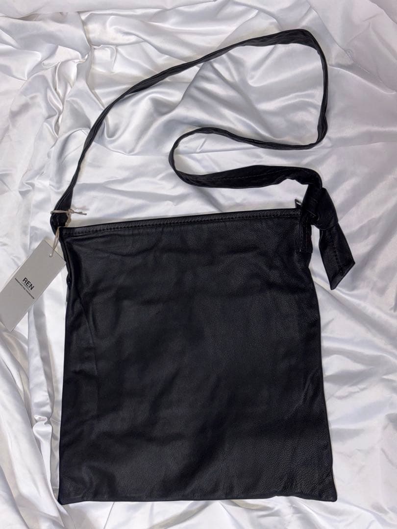 REN zipスクエアショルダーS (black)