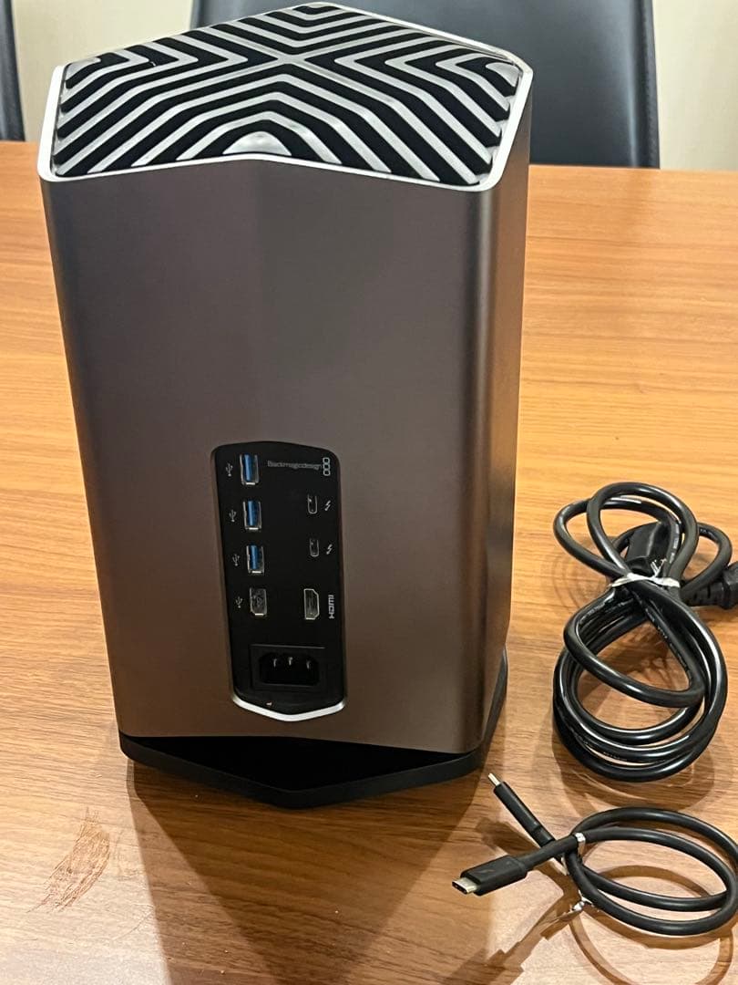 緊急セール！Blackmagic eGPU RX580