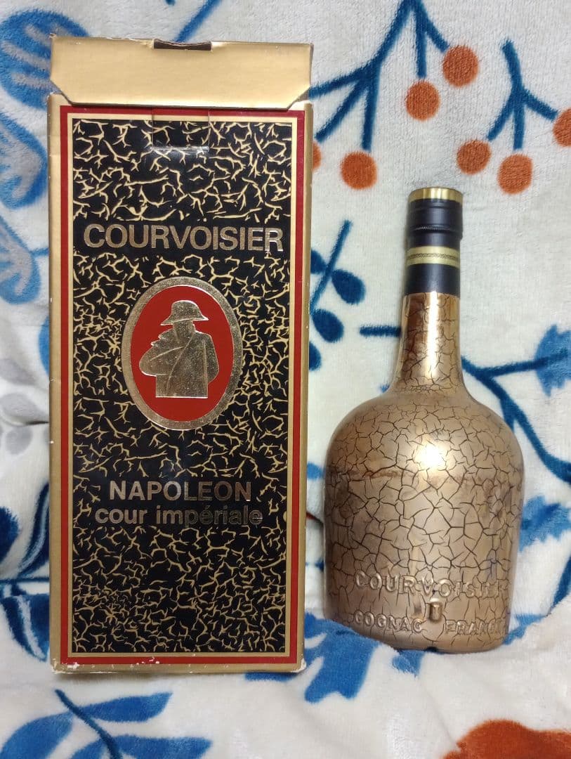 【未開栓・箱付き】クルボアジェ ナポレオン クールインペリアル ゴールド