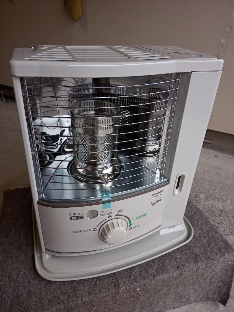 【新品・未使用】トヨトミ 石油ストーブ RS-S23B ホワイト