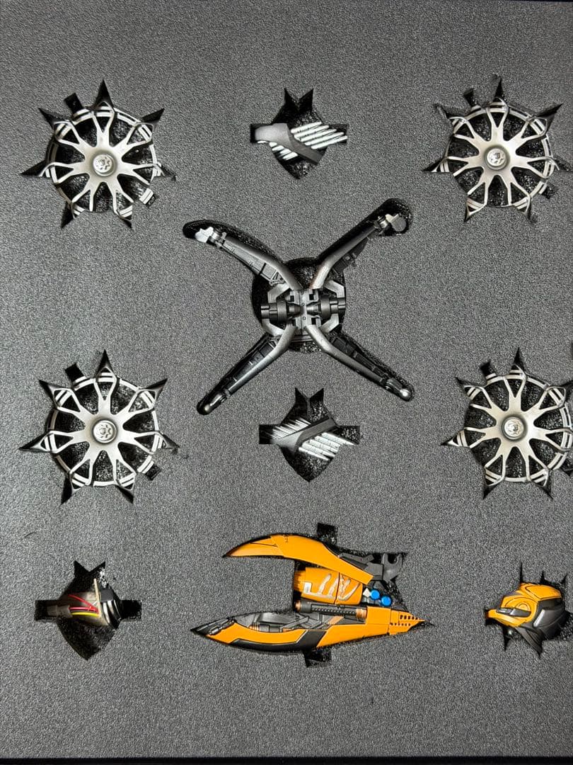 Comicave 75%合金 トランスフォーマー バンブルビー 1/18