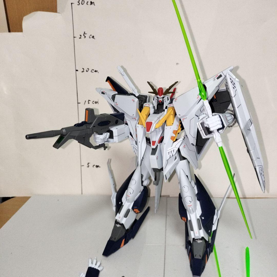 HG 1/144 クスィーガンダム 閃光のハサウェイ 塗装完成品 ガンプラ