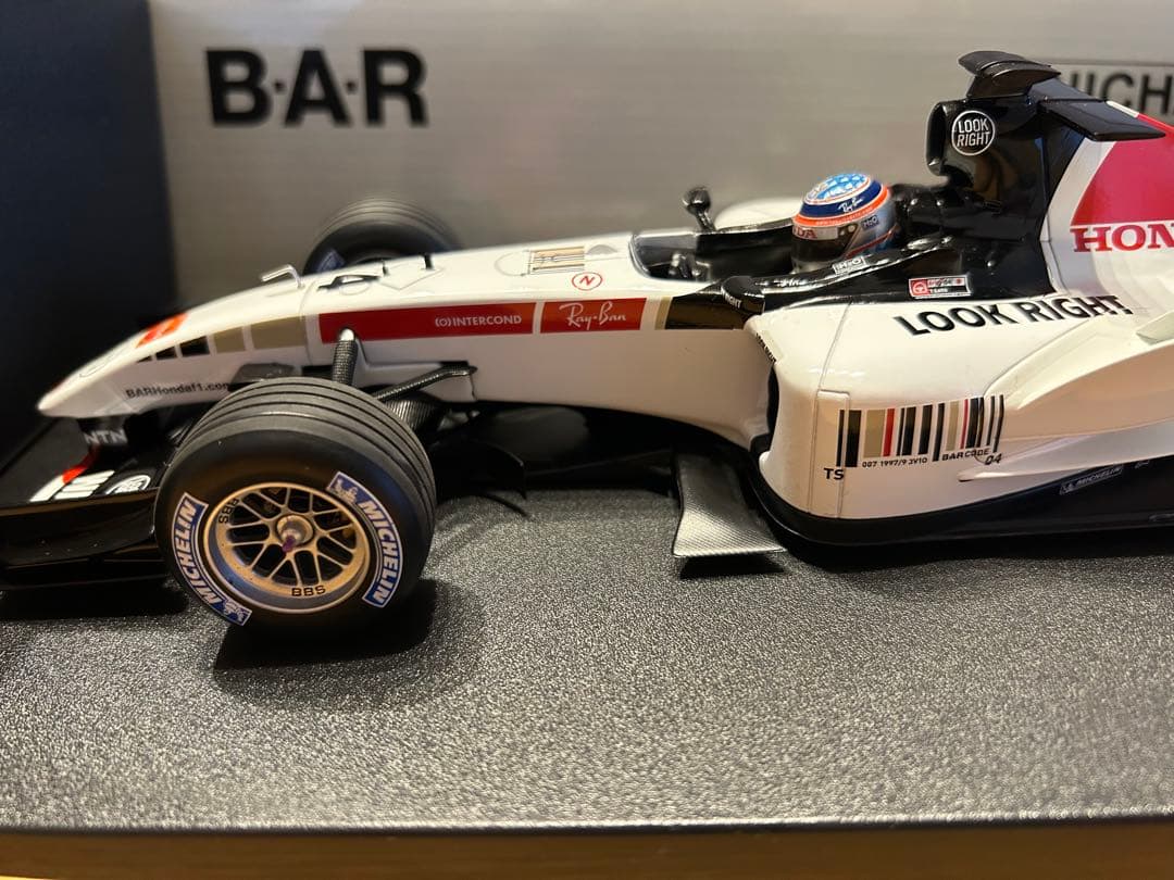 MINICHAMPS 1:18 B.A.R HONDA 2005 佐藤琢磨