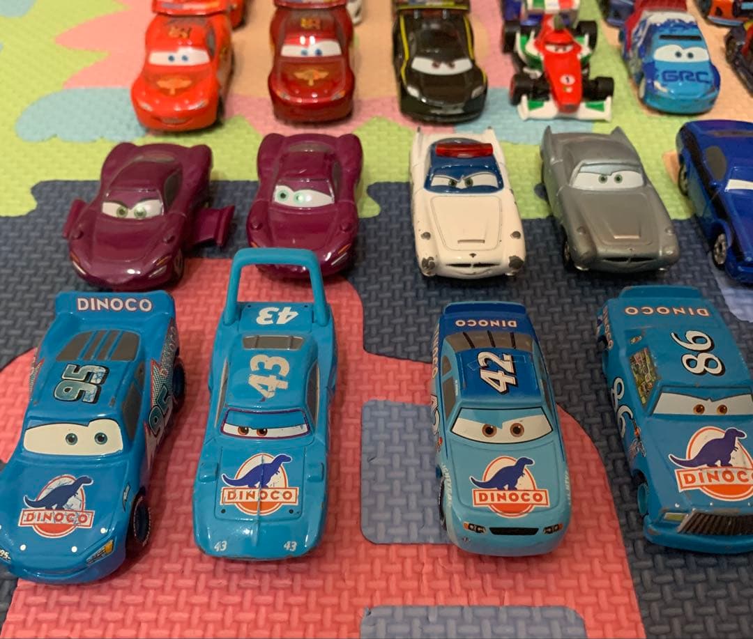 カーズ　トミカ　まとめ売り