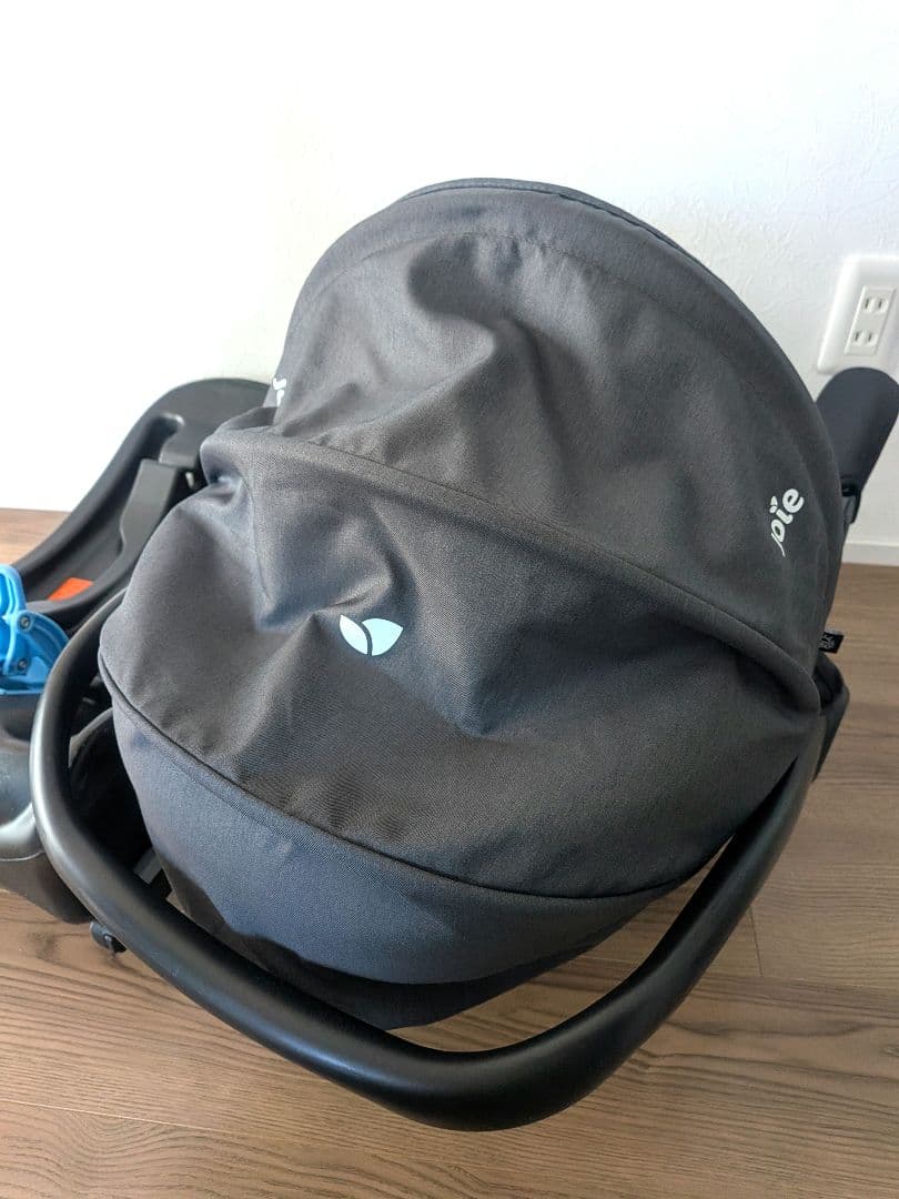 美品Joie ブラックベビーシート チャイルドシート ISOFIXセット